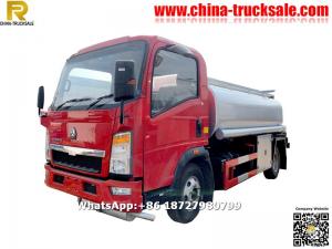 Right hand drive SINOTRUK HOWO 6000L fuel tanker  